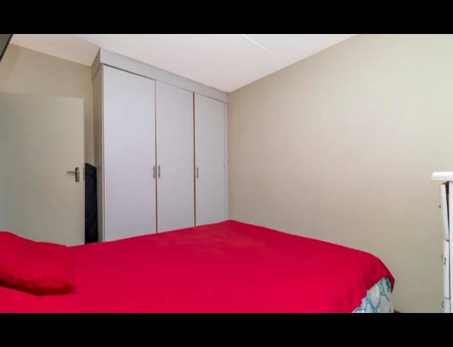 2 bed property to rent in SHARONLEA